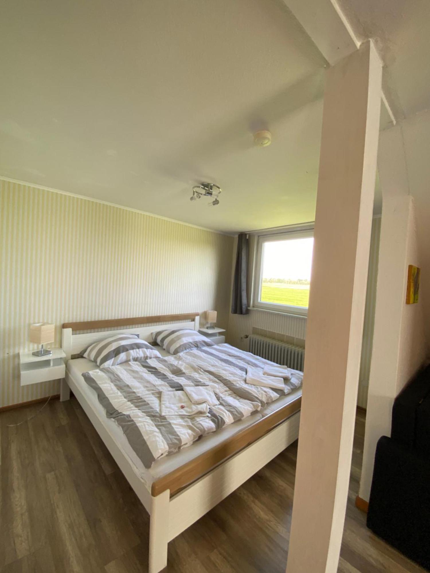 Pension Zum Leuchtfeuer Бутьядинген Экстерьер фото